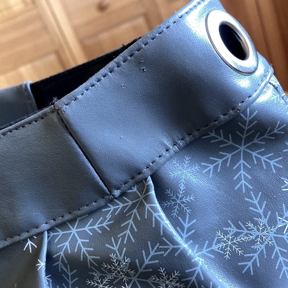 Miche SNOWFLAKE Demi Interchangeable Purse Cover - Picture 5 of 8